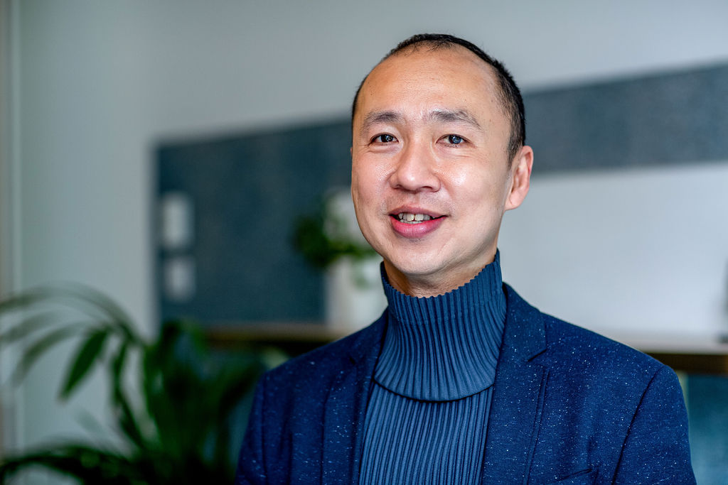 Dr Chih Hoong Sin