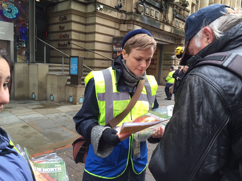 INSP Vendor Week_Maxine Peake sells Big Issue North in Manchester