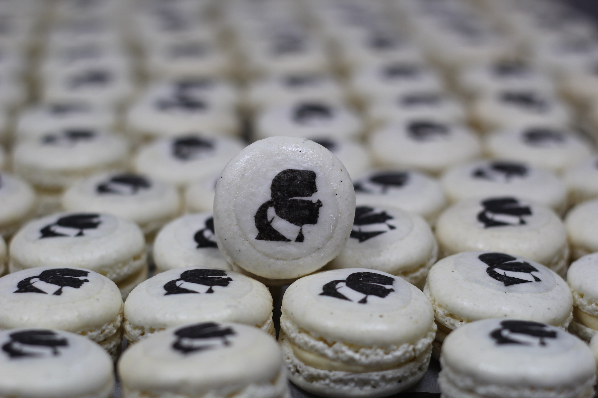 Karl Lagerfield macarons