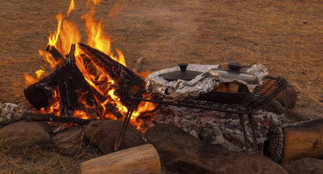 photo of a barbecue in the South African bush