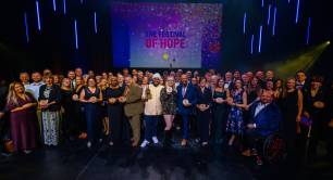 Group picture of the awards winners of the SEUK awards 2025