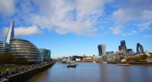 City Hall_London_Thames river_city