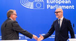 Jörgen Warborn and Danish minister for industry, business and financial affairs Morten Bødskov