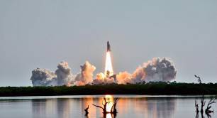 Rocket launch_space shuttle_space_Tim Peake