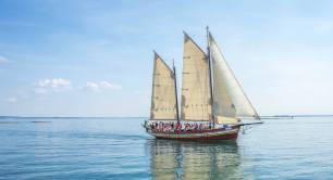 Sailing boat_ocean_sea_blue skies